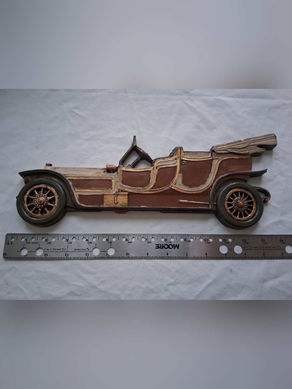 Syroco / Dart Ind. Vintage Style Wooden Car Wall Art - Brown & Gold Wall Hangar